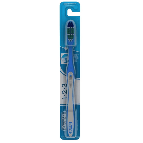 Escova Dental Oral B Classic Limpeza Brilhante Media