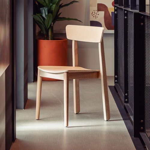 Cadeira Tramontina Kyoto Madeira Tauarí Verniz Incolor